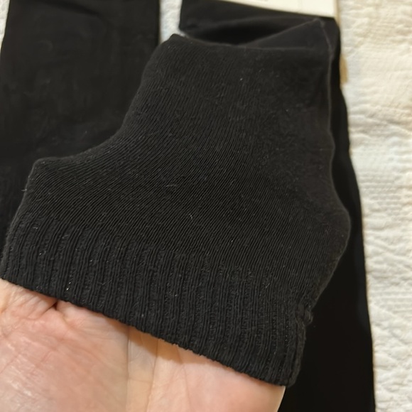 Sock BUNDLE Hue and Bombas. NWT - Picture 6 of 6